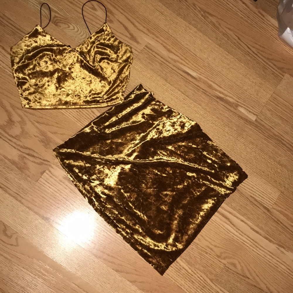 2 piece crop top and skirt